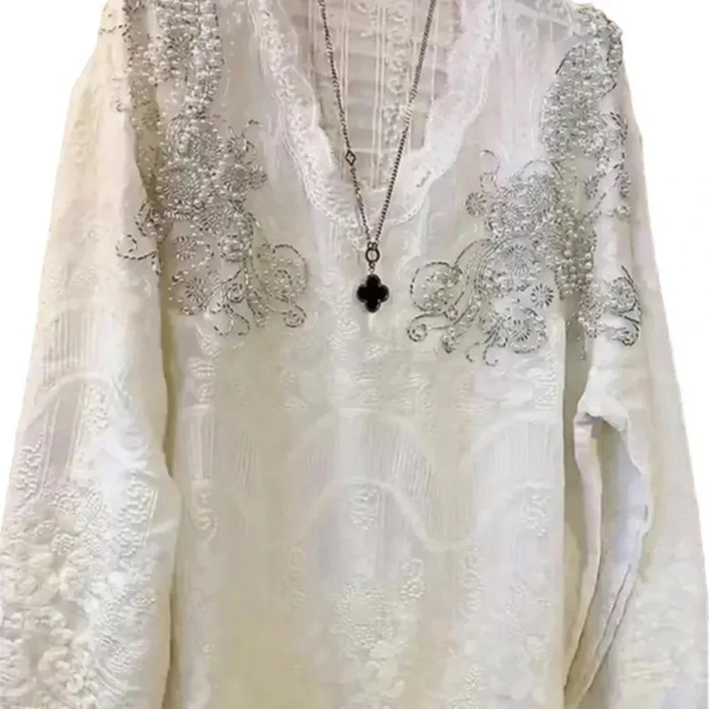 Gorgeous embroidery long sleeve blouse
